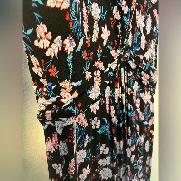 Floral Sleeveless Maxi Dress - Black and Pink - Picture 6 of 8